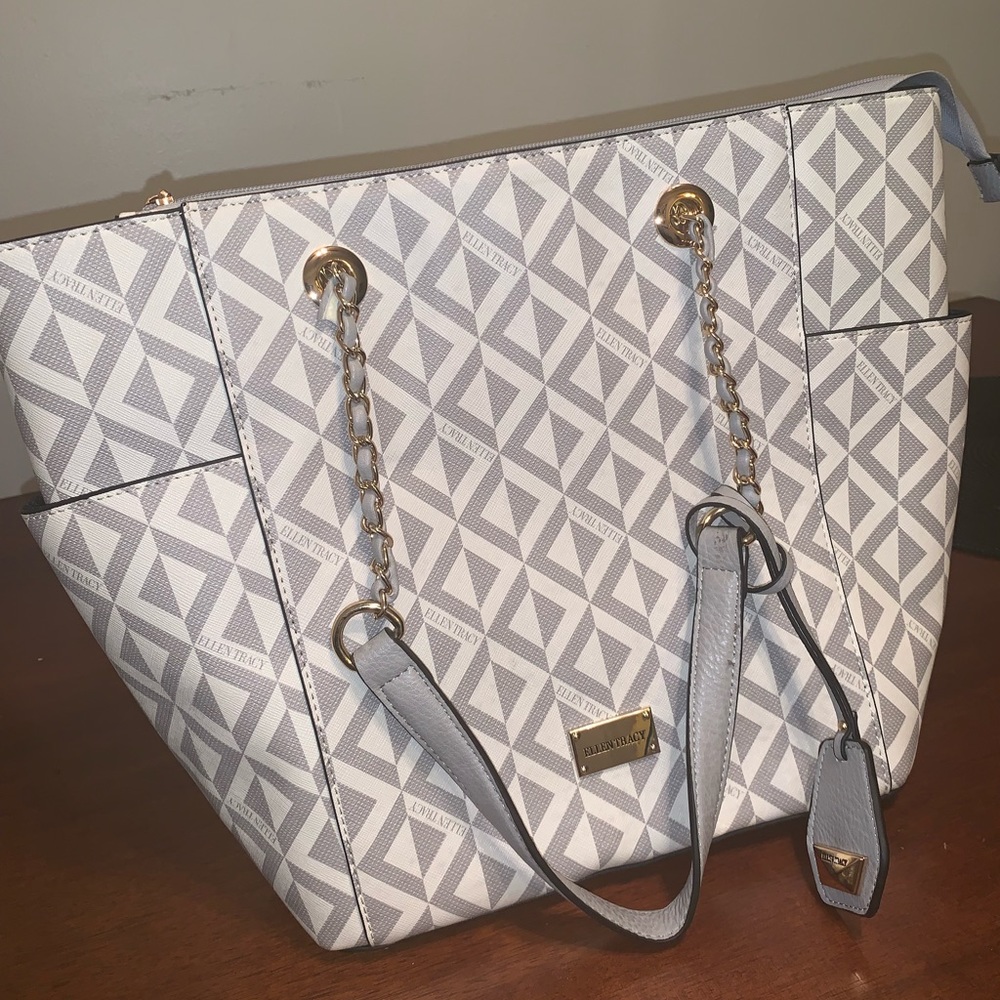 Gray and white Ellen Tracy handbag